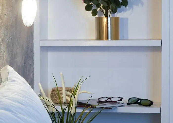 Navona Jacuzzi Апартаменты *